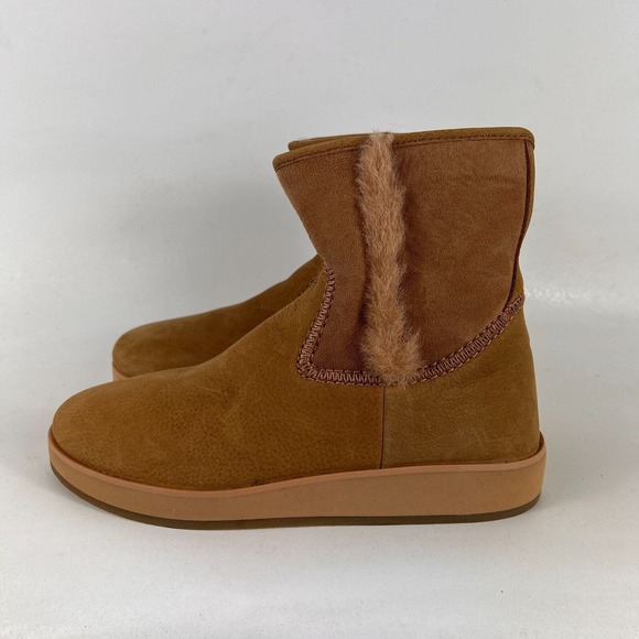 OluKai Pa'ina Hulu women's size 7 tan suede minimalist water resistant boots - Picture 5 of 12